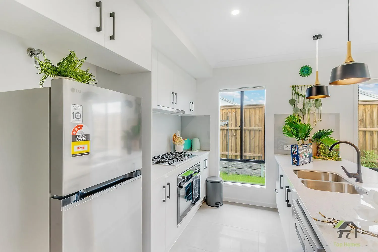 Cozy&Luminous 4-Bedroom House Ripley 0*,  Australia